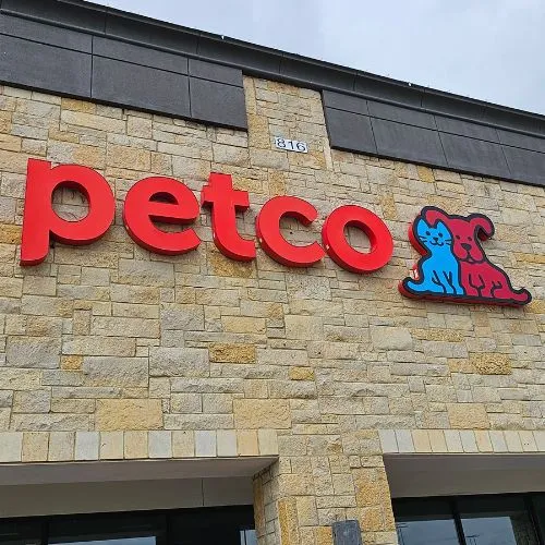 Does Petco Sell Snakes?